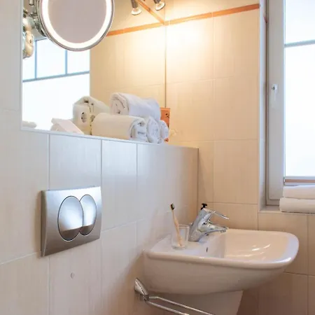 Апартаменты Moderne Kurparkresidenz Whg. 12